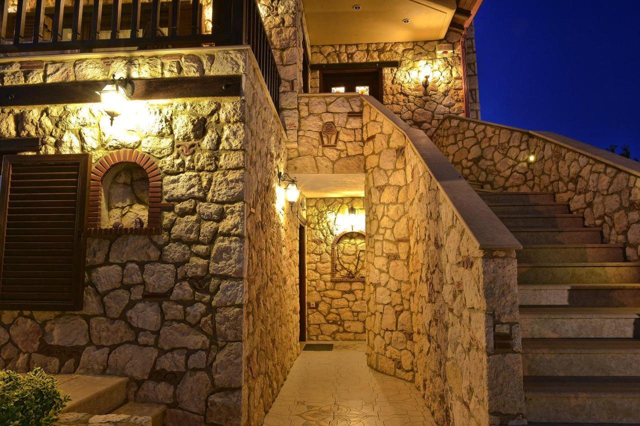 Captain'S Villa Appartments Psakoudia Exterior photo